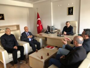 CHP Yozgat Milletvekili Keven ve İlçe Başkanı Uyar, depremzedeleri ziyaret ettiler