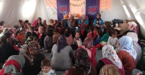 Bayan Hocalar, Kahramanmaraş Depremzede Vatandaşların Yaralarını Sarıyor