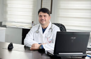 Dr. Murat Yıldırım, “Yeterli ve Düzenli Uyku Bağışıklık Sistemini Güçlendiriyor”