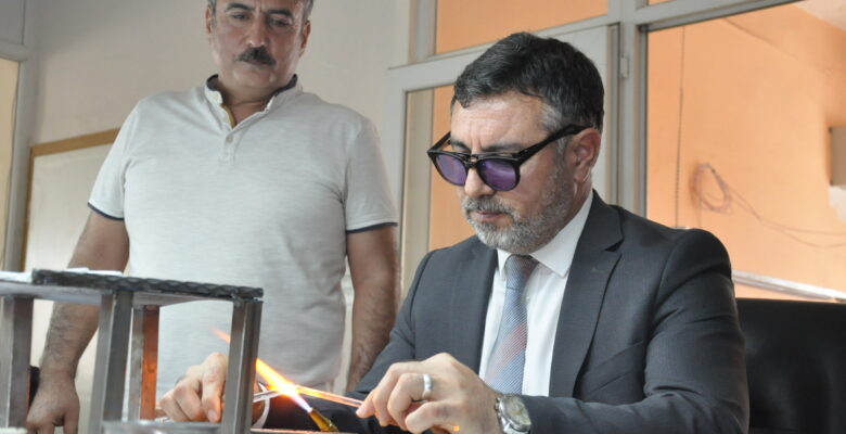 Belediye Başkanı Av. Fatih Arslan, Acer Zanaat atölyesini ziyaret etti