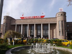 Ankara Tren Garı Katliamı Davası’nda 25. Duruşma, Katılımcılar Adalet ve Kamu Görevlilerinin Yargılanmasını Talep Ediyor