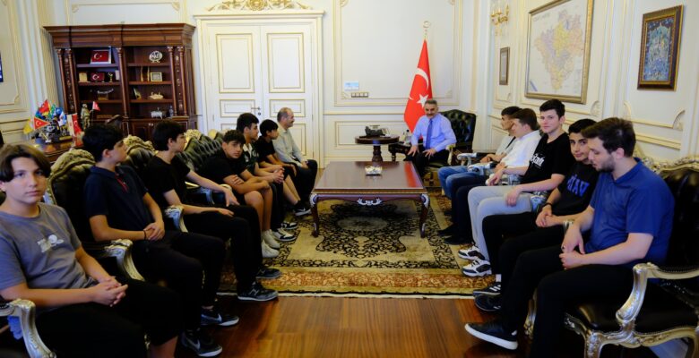 Yozgat Valisi Mehmet Ali Özkan, Bursa’dan Gelen Gençleri Ağırladı