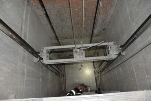 Yozgat’taki asansör kazası bazı soruları gündeme getirdi, “Güvenlik önlemleri, kazaların nedenleri ve alınabilecek tedbirler”