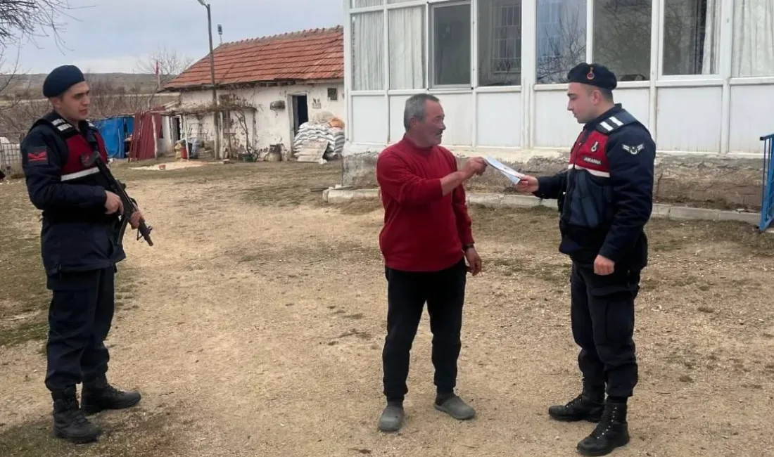 Yozgat İl Jandarma Komutanlığı, Çandır ilçesinde gerçekleştirdiği bilgilendirme faaliyetiyle vatandaşları