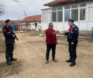 Yozgat İl Jandarma Komutanlığı, Çandır ilçesinde gerçekleştirdiği bilgilendirme faaliyetiyle vatandaşları