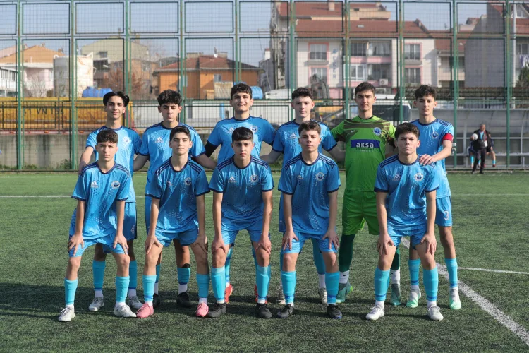 Bursa Gemlik Belediyespor U16 Takımı, sahasında oynadığı Bursa Ahıska Spor