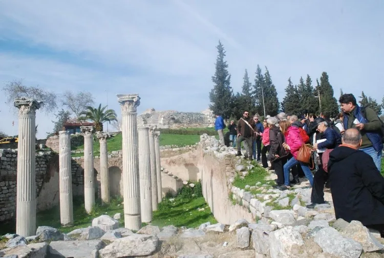 İzmir Rehberler Odası (İZRO) tarafından düzenlenen ve Efes Selçuk Belediyesi’nin