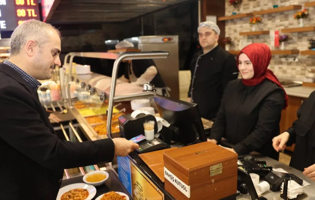 Kocaeli Çayırova Belediyesi’nin yakın zamanda başlattığı Şelale Park Sosyal Tesisleri’ndeki