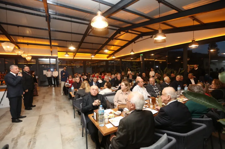 İzmir’de Güzelbahçe Belediye Başkanı Mustafa Günay, Güzelbahçe’de yaşayanönce ki dönemlerde