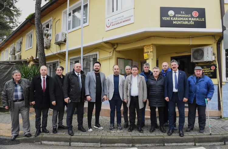 Bursa’nın Osmangazi ilçesinde mahalle mahalle gezerek vatandaşlarla buluşan Osmangazi Belediye