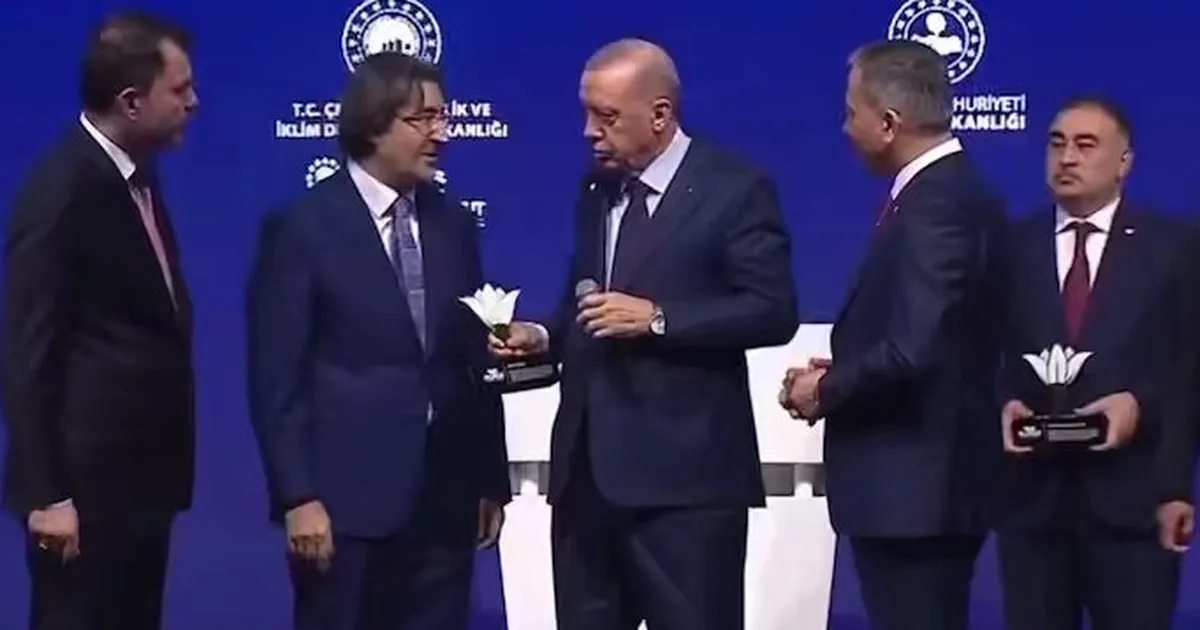 Cumhurbaşkanı Erdoğan, Adıyaman’daki ‘Bir Oluruz’ programındaki törende Ziraat Bankası Genel