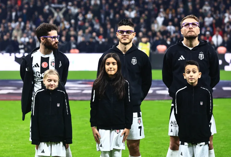 Beşiktaşlı futbolcular, Türk Epilepsi ile Savaş Derneği’nin farkındalık kampanyası Epilepsi