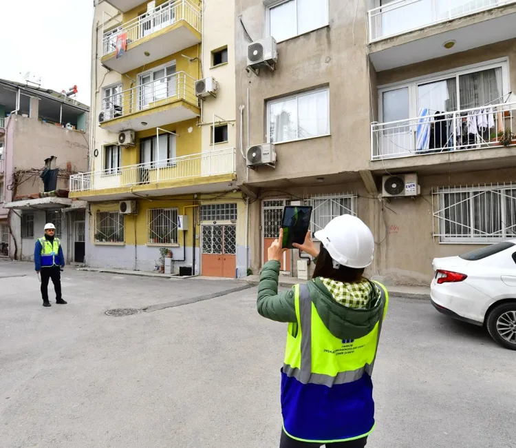 İzmir Büyükşehir Belediyesi, kenti afetlere dirençli hale getirmek için birçok