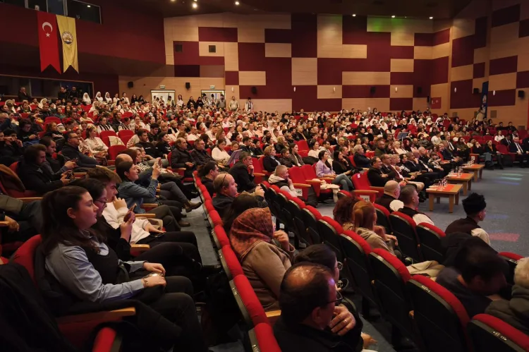 Trakya Üniversitesi tarafından düzenlenen ve Balkan ruhunu Edirne’de yaşatan Uluslararası