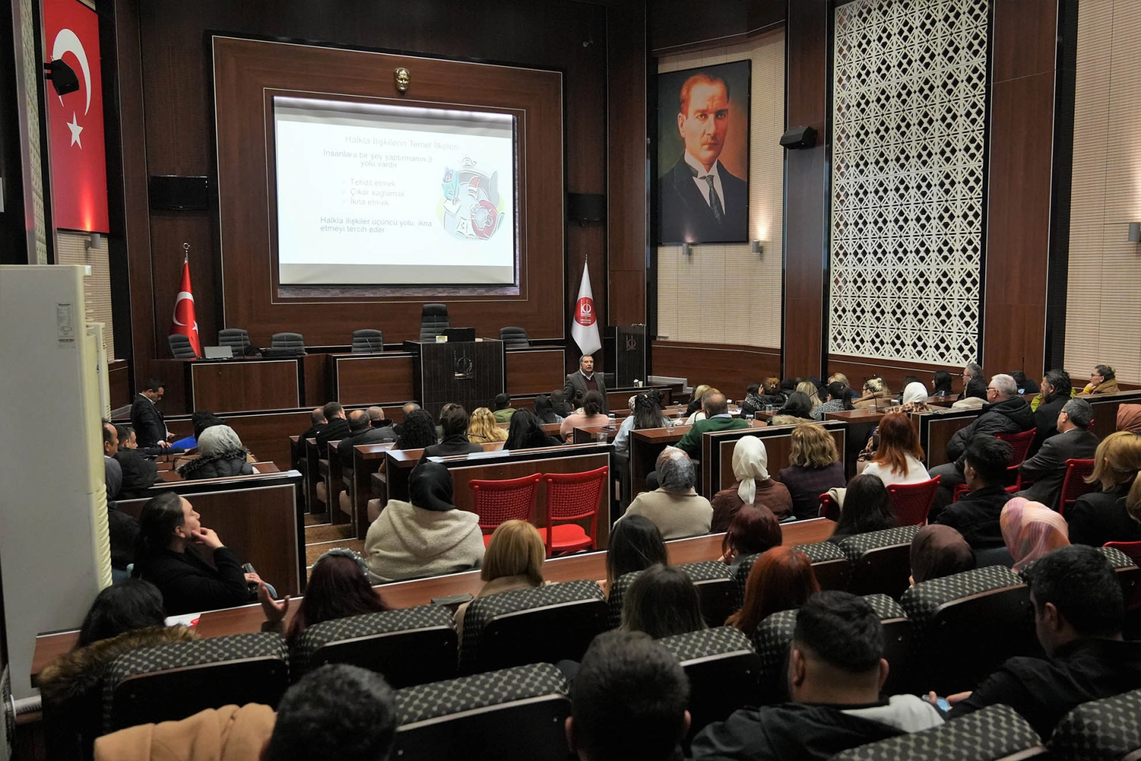 Ankara Keçiören Belediyesi, vatandaşla direkt iletişim kuran halkla ilişkiler biriminde