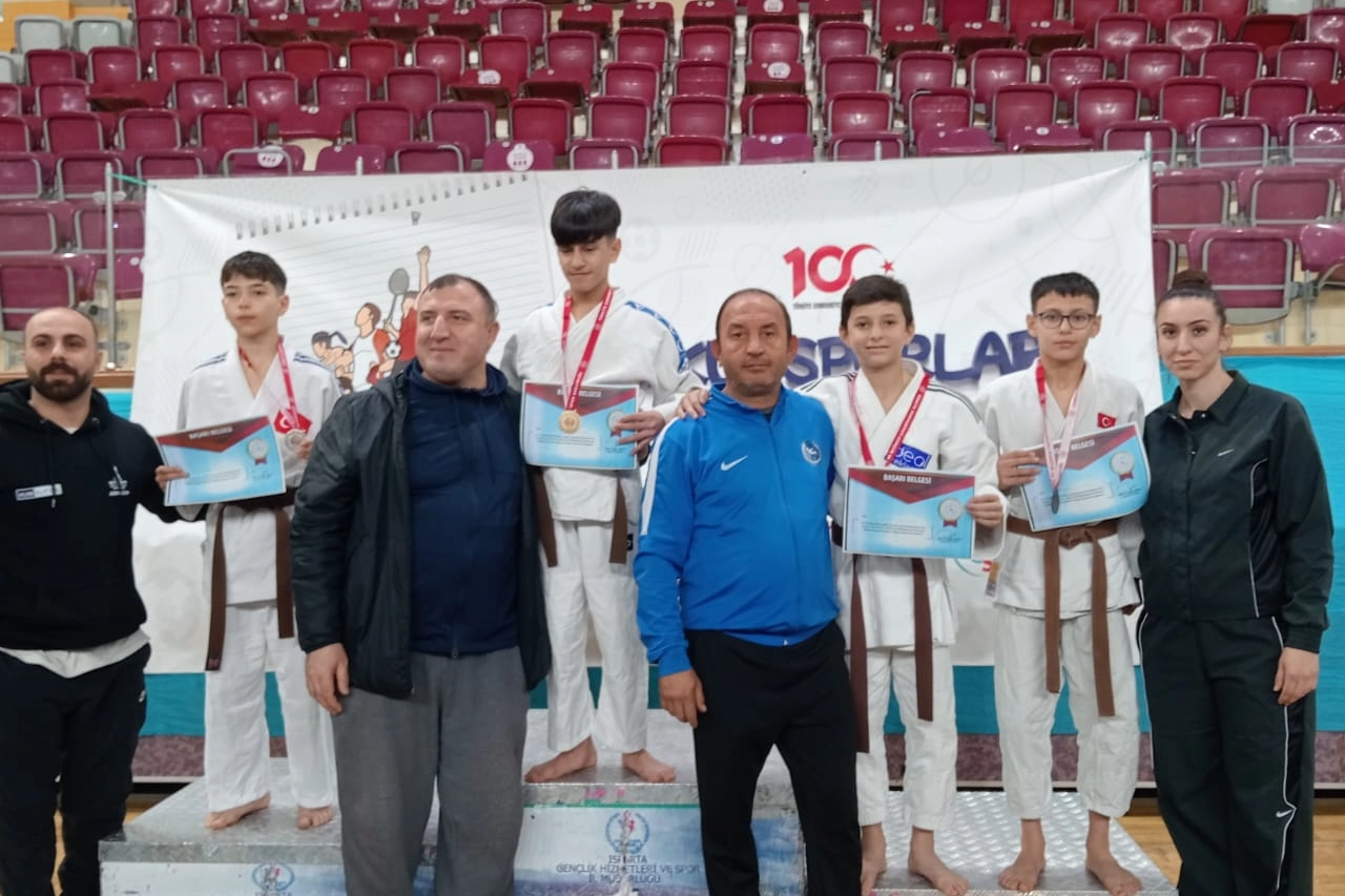 8-9 Şubat 2025 tarihlerinde Okul Sporları Yıldızlar kategorisi gruplar judo