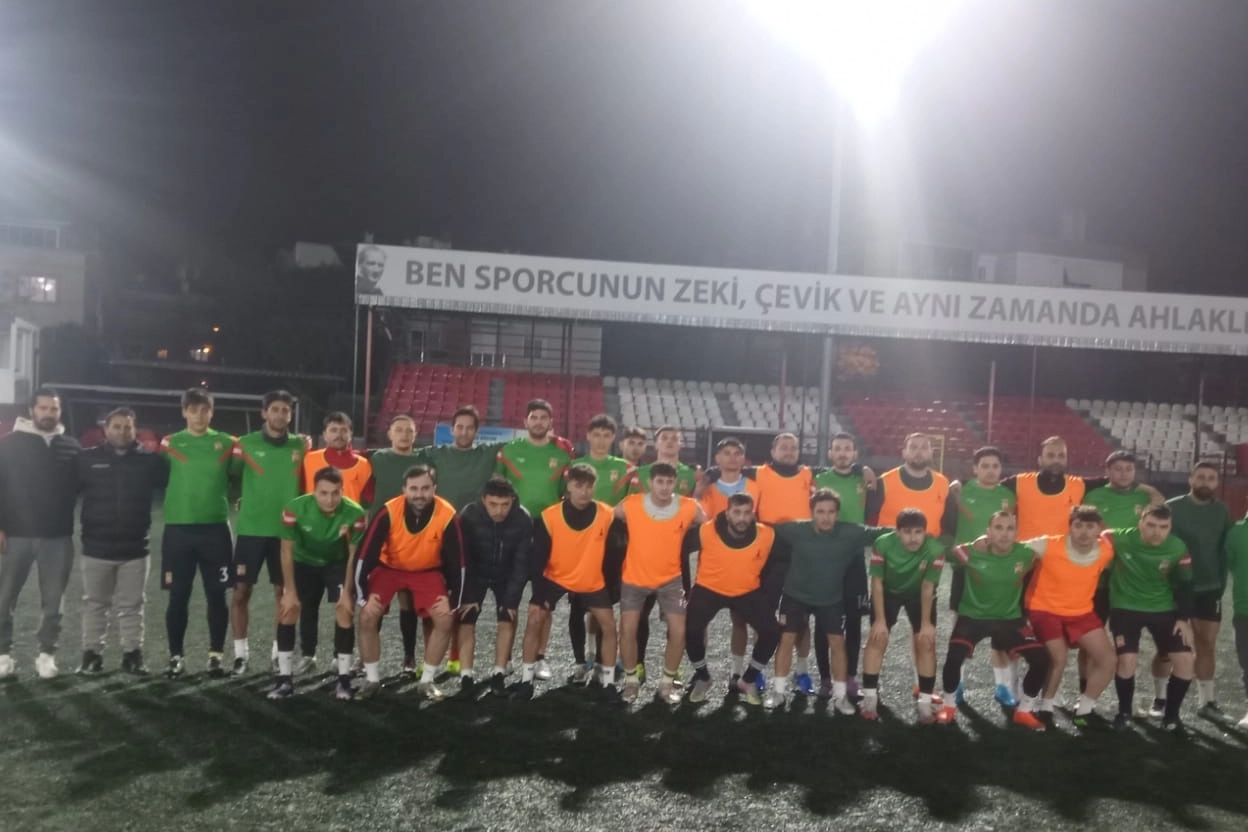 Bostanlıspor önümüzdeki haftalarda başlayacak olan İzmir 2. Amatör Futbol Ligi