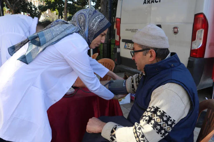 Manisa Büyükşehir Belediyesi, Dünya Sigarayı Bırakma Günü nedeniyle yurttaşlara solunum