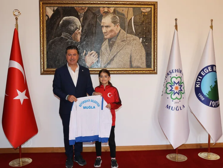 Muğla Büyükşehir Belediyesi Masa Tenisi sporcusu Aybige Feride Üstündağ WTT