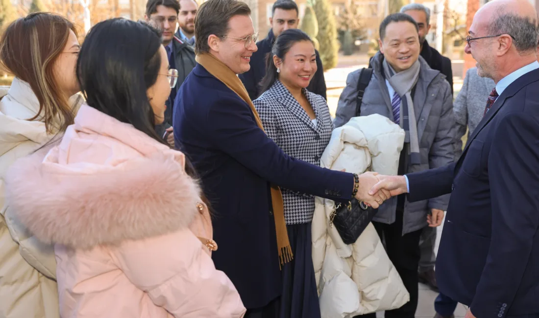 Çin’den Konya’ya bir dizi ziyaretler için gelen Çinli iş adamları,