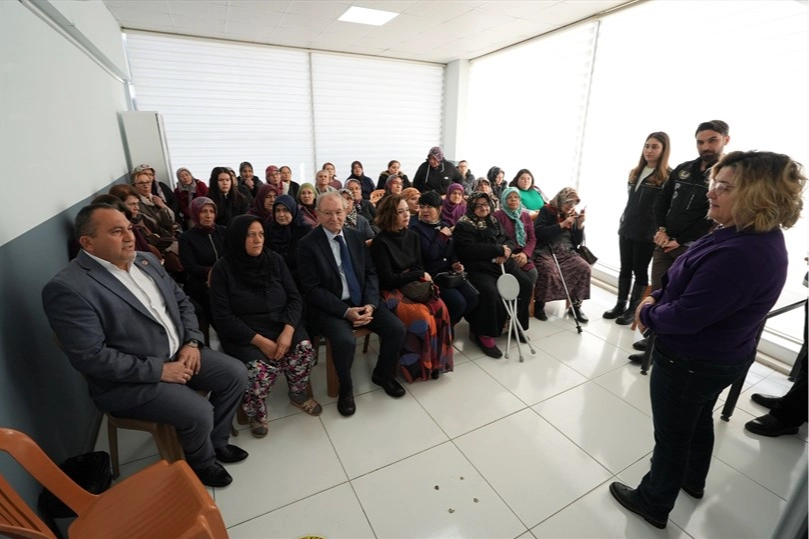 Denizli Büyükşehir Belediyesi Kent Konseyi Kadın Meclisi, toplumun bilinçlendirilmesi ve