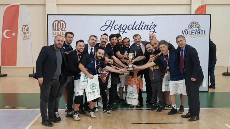 Bursa Belediyeler Birliği’nin, yerel yönetimler arası düzenlediği voleybol turnuvasının galibi