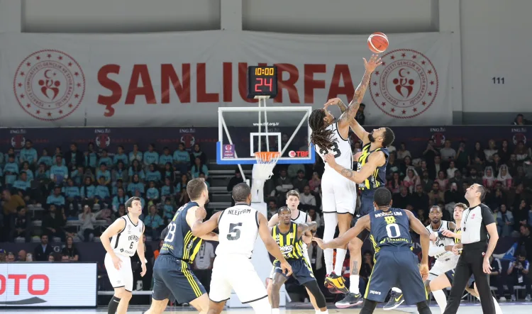 ING Erkekler Türkiye Kupası finalinde Beşiktaş Fibabanka’yı 104-81 mağlup eden