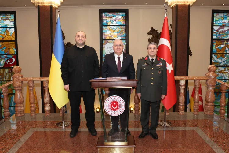 Milli Savunma Bakanı Yaşar Güler, Ukrayna Savunma Bakanı Rüstem Umerov