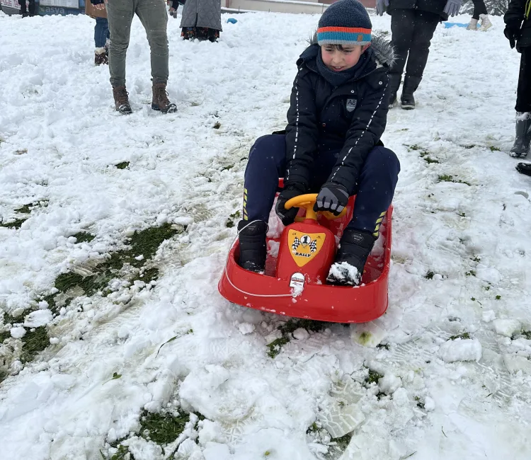 Meteoroloji genel müdürlüğü tarafından yapılan tahminler sonucunda Düzce’de etkili olan