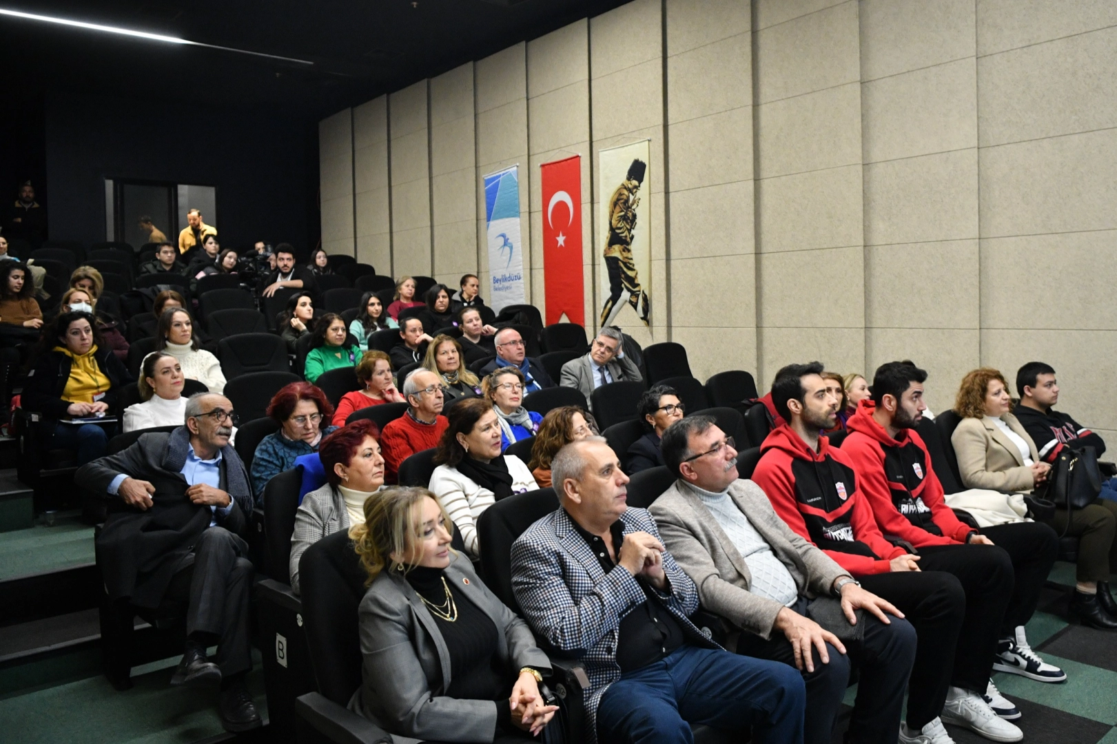 İstanbul Beylikdüzü Atatürk Kültür ve Sanat Merkezi, kanser konusunda alanında