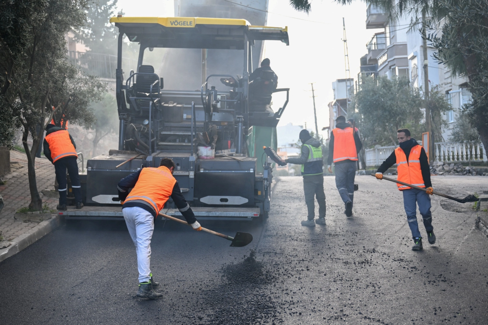 İzmir Bornova Belediyesi, hava koşullarının uygun olduğu kış günlerinde de