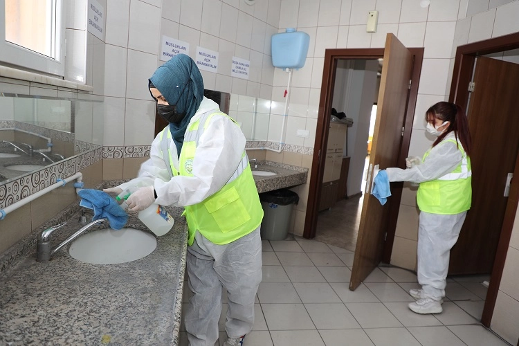 Kayseri Talas Belediyesi’nin ilçe genelindeki okullara yönelik yürüttüğü detaylı hijyen