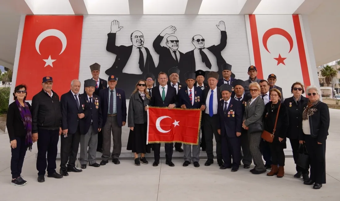 Kuzey Kıbrıs Türk Cumhuriyeti Cumhurbaşkanı Ersin Tatar, Ayvalık Belediye Başkanı