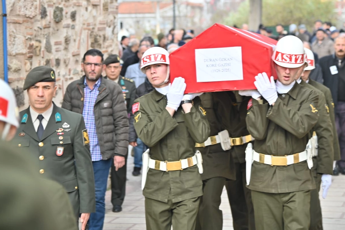 Manisa’da Kore Gazisi Turhan Özhan, 97 yaşında hayatını kaybetti. Manisa’nın