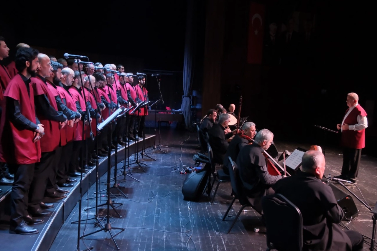 Kocaeli Büyükşehir Dini Musiki Topluluğu, “Turabi Besteler Konseri” ile Berat