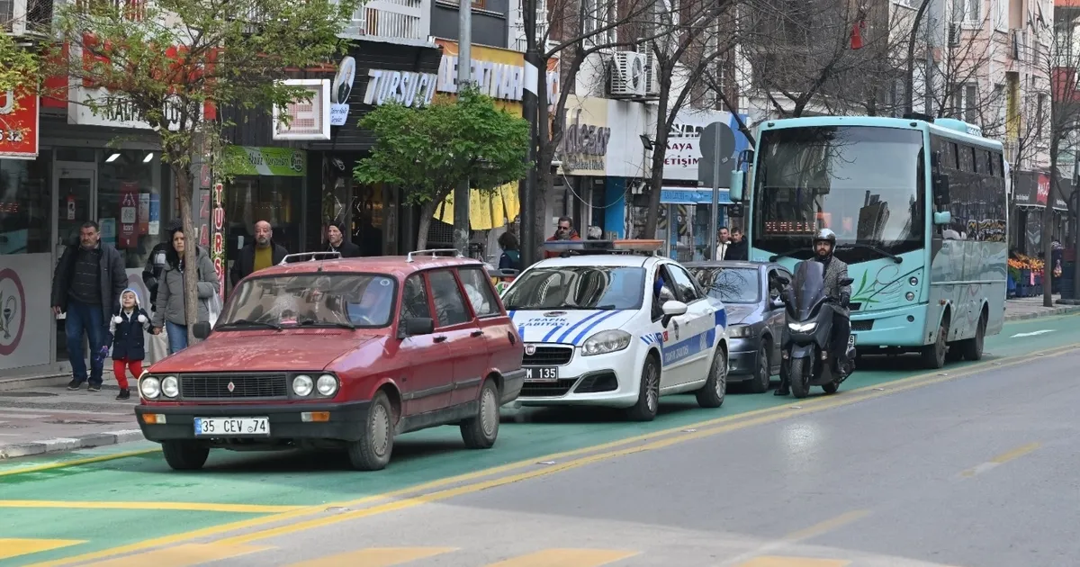 Manisa Büyükşehir Belediyesi’nin halkın talepleri doğrultusunda hayata geçirdiği Yeşil Yol