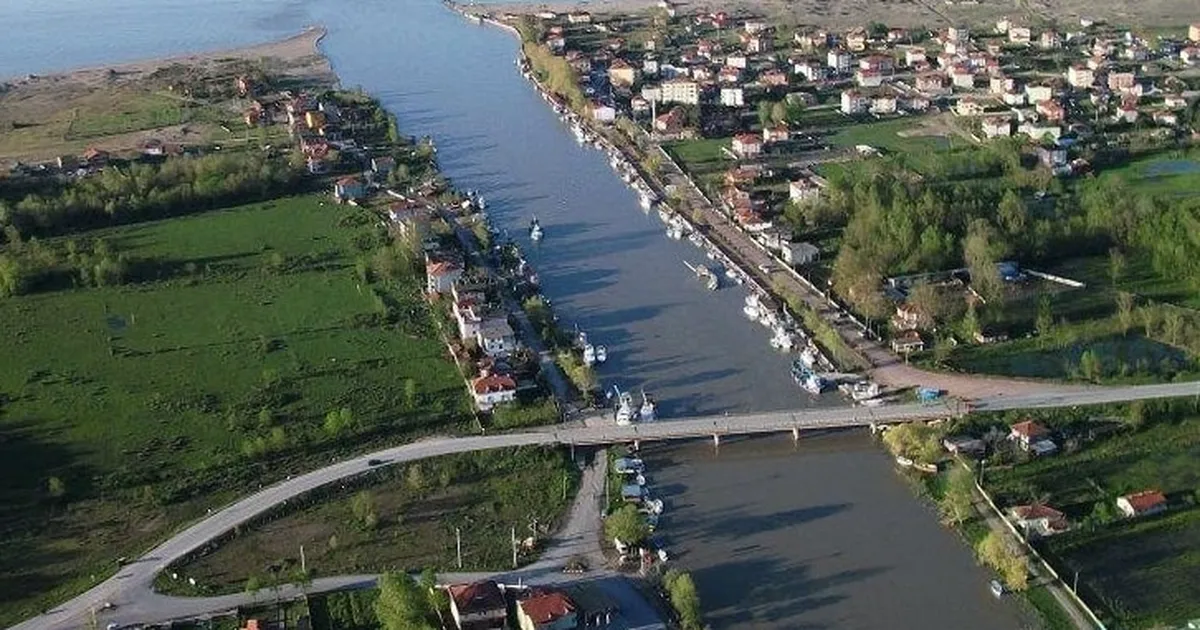 Sakarya Büyükşehir Belediye Başkanı Yusuf Alemdar, ilçe ziyaretleri kapsamında Karasu’yu