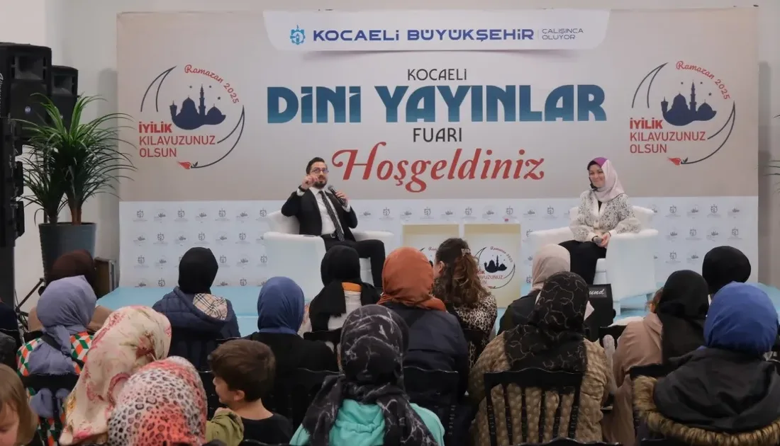 Kocaeli Büyükşehir Belediyesi’nin Ramazan ayı kapsamında düzenlediği “Çay-Sohbet-Muhabbet” etkinliklerine konuk