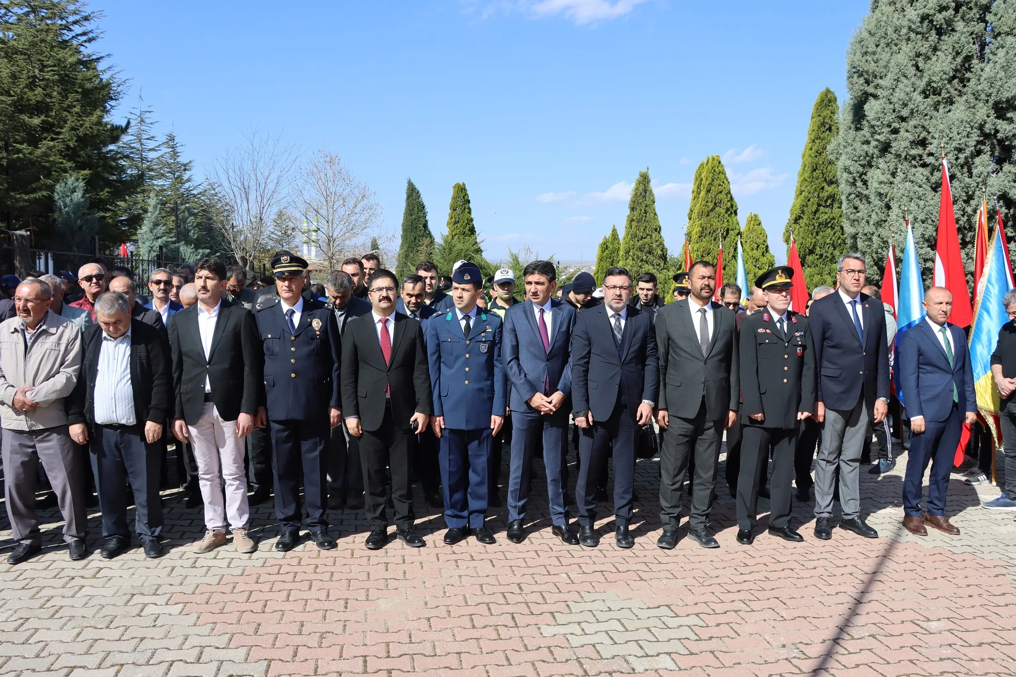 Çanakkale Zaferi’nin 110. yılı Yerköy’de düzenlenen anma programıyla kutlandı. Şehitlik