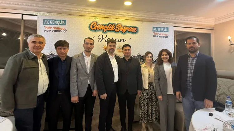 Edirne’nin Keşan ilçesinde AK Parti Keşan Gençlik Kolları, Saros Hotel’de