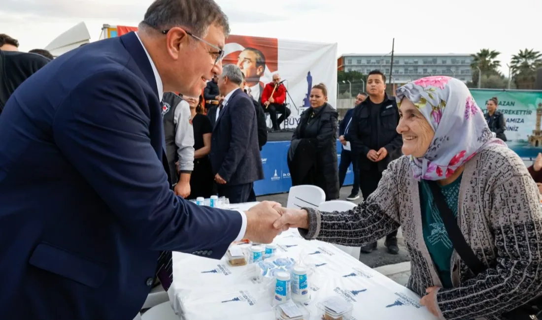 İzmir Büyükşehir Belediye Başkanı Dr. Cemil Tugay, ramazan ayında Büyükşehir