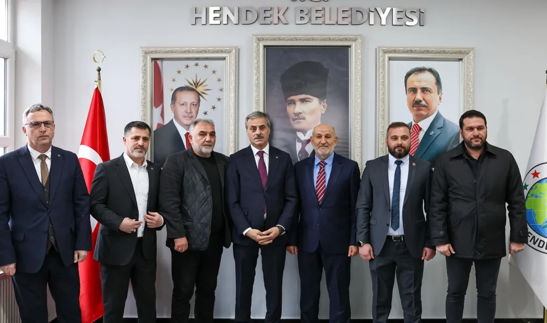 Sakarya Büyükşehir Belediye Başkanı Yusuf Alemdar, şehri karış karış gezdiği