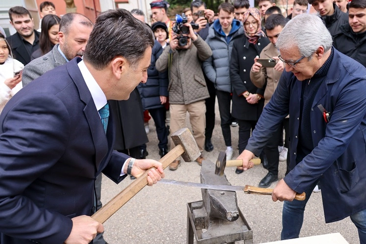 Baharın gelişi ve yenilenmenin sembolü olan Nevruz Bayramı, Bilecik’te büyük