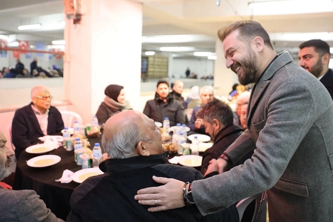 Ramazan ayının bereketini 17 ilçede düzenlenen iftar programlarıyla paylaşan Bursa