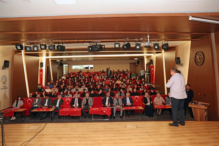 Kayseri Talas Belediyesi tarafından 18 Mart Çanakkale Zaferi ve Şehitleri