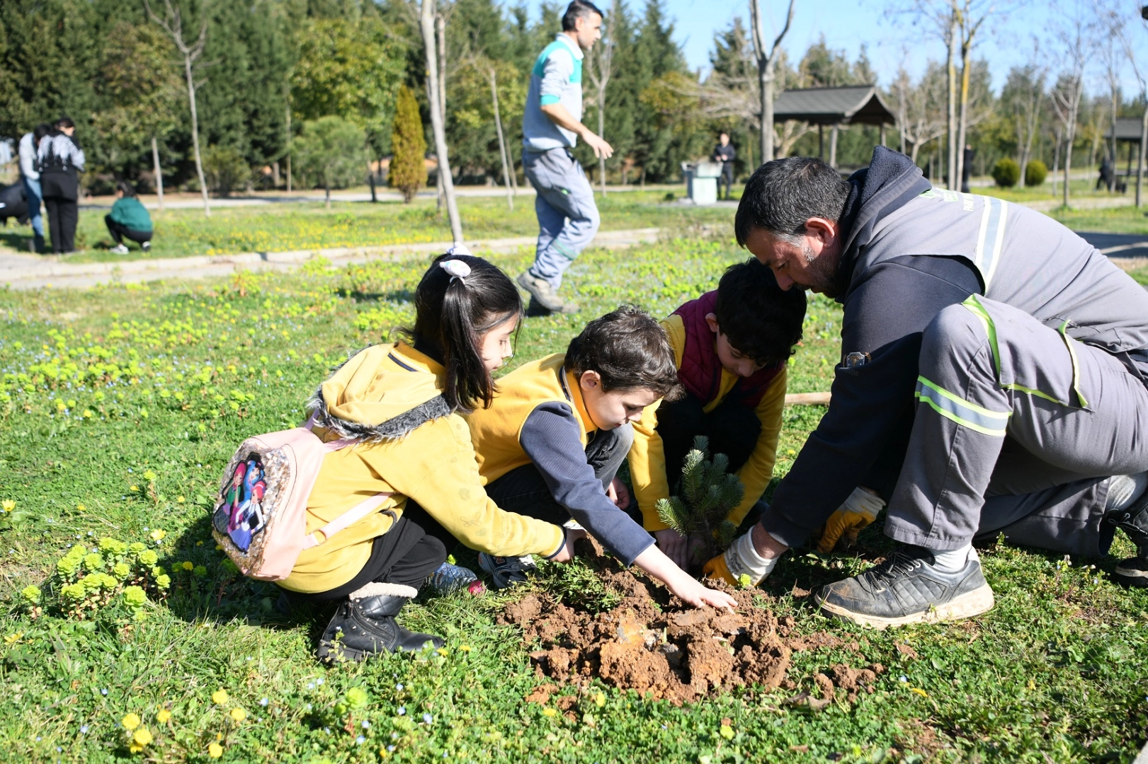 Demirsaç İlk ve Ortaokulu öğrencileri, Çayırova Belediyesi Park ve Bahçeler