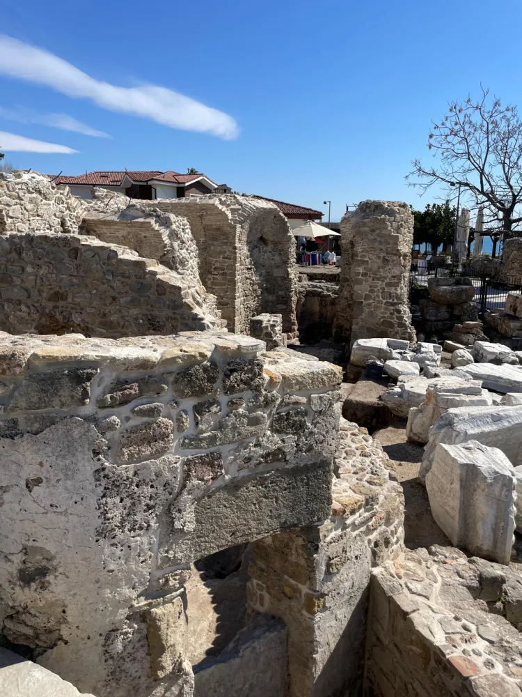 Antalya’da Side Liman Kutsal Alanı hamam yapısının kazı ve onarımı