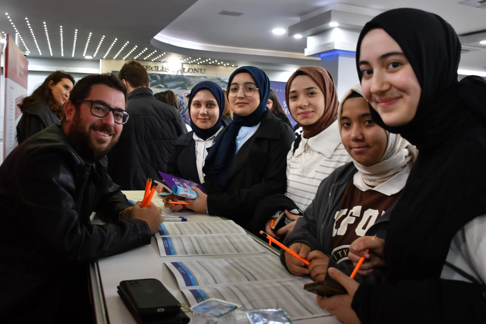 Manisa Büyükşehir Belediyesi, üniversiteye hazırlanan öğrenciler için Manisa Üniversite Tanıtım