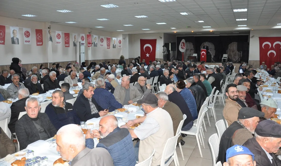 MHP Yerköy İlçe Teşkilatı’nın düzenlediği iftar programı, geniş katılımla gerçekleşti.