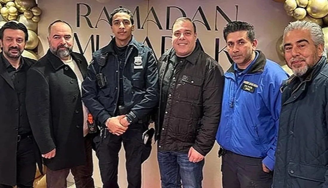 NYPD Toplum İlişkileri Bürosu tarafından Brooklyn’de iftar yemeği organize edildi.